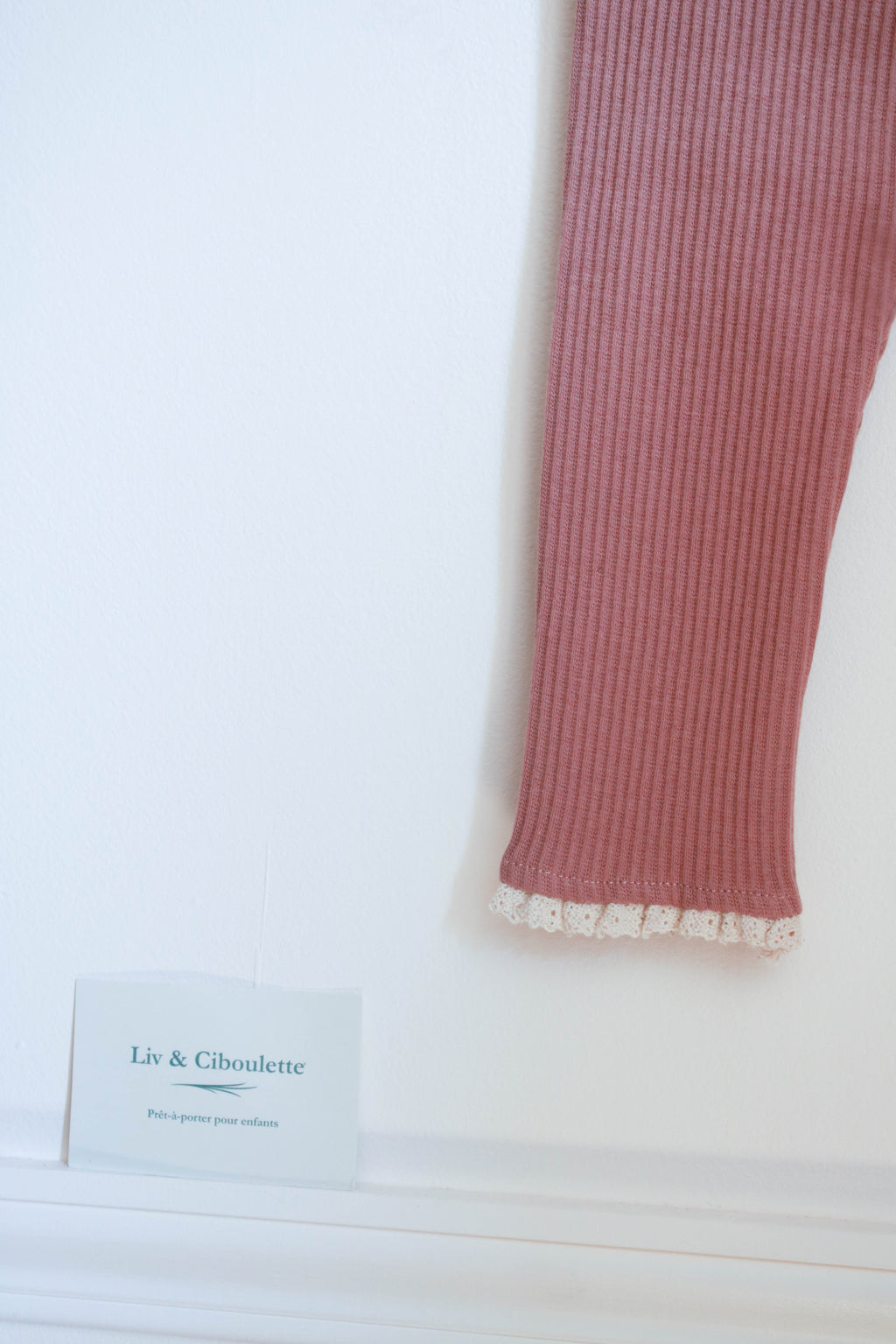 Legging bébé dentelle rose poudré Liv&Ciboulette