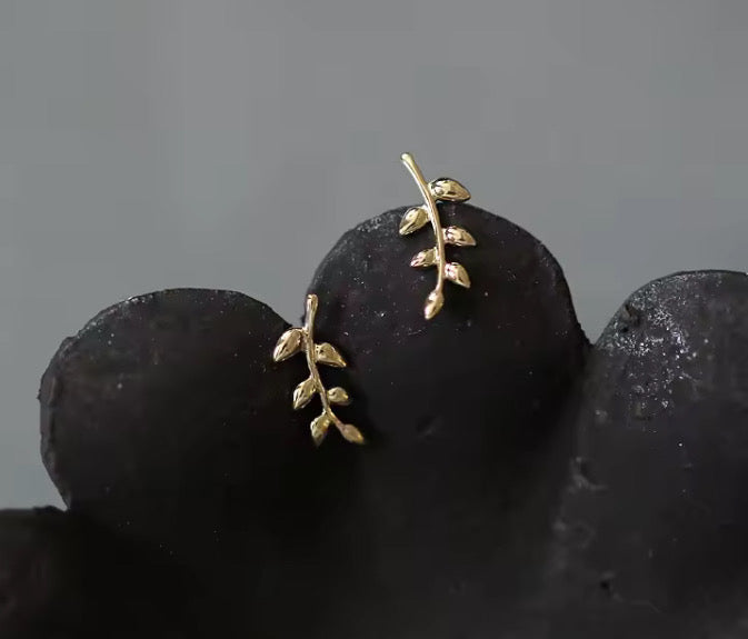 Boucles d’oreilles feuille plaqué or Liv&Ciboulette