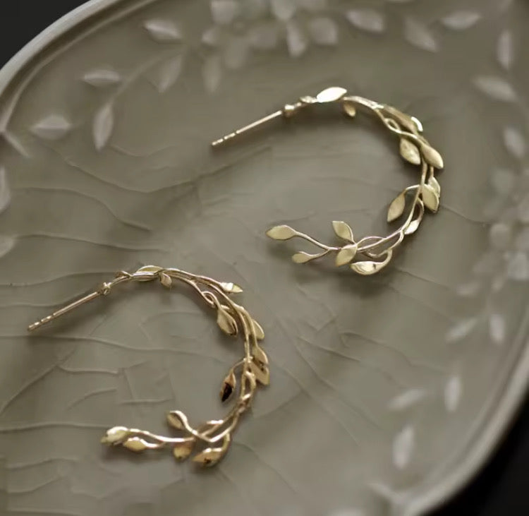 Boucles d’oreilles demi créole dentelle Liv&Ciboulette